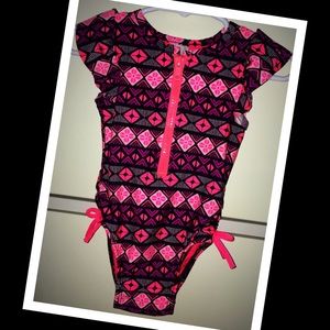 •Cat & Jack baby girl 12m swimsuit👙EUC👙